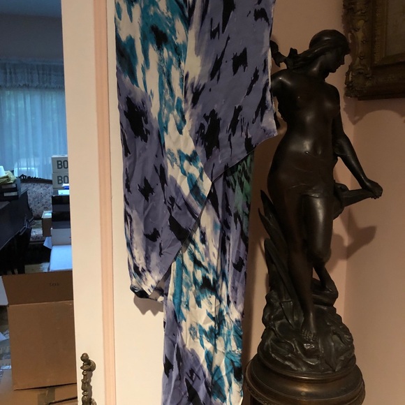 BCBG asymmetrical STRAPLESS dress SIZE 8 - Picture 5 of 6